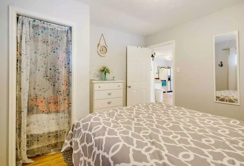 Lakefront Sunrise Beach Home W/ Private Dock!