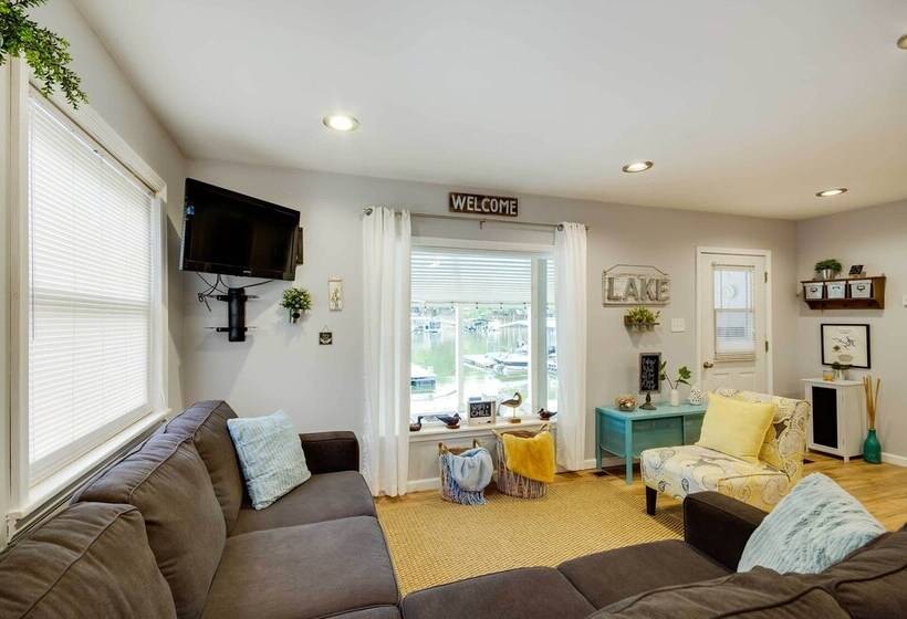 Lakefront Sunrise Beach Home W/ Private Dock!