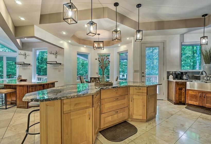 Luxe Hideaway Ranch W/ Hot Tub On 40 Acres!