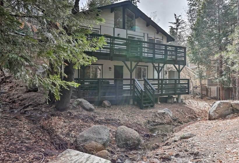 Modern Cabin W/ Game Room & Deck, Near Skiing