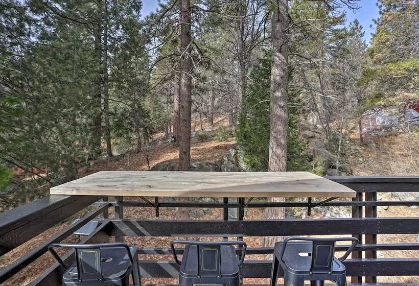 Modern Cabin W/ Game Room & Deck, Near Skiing