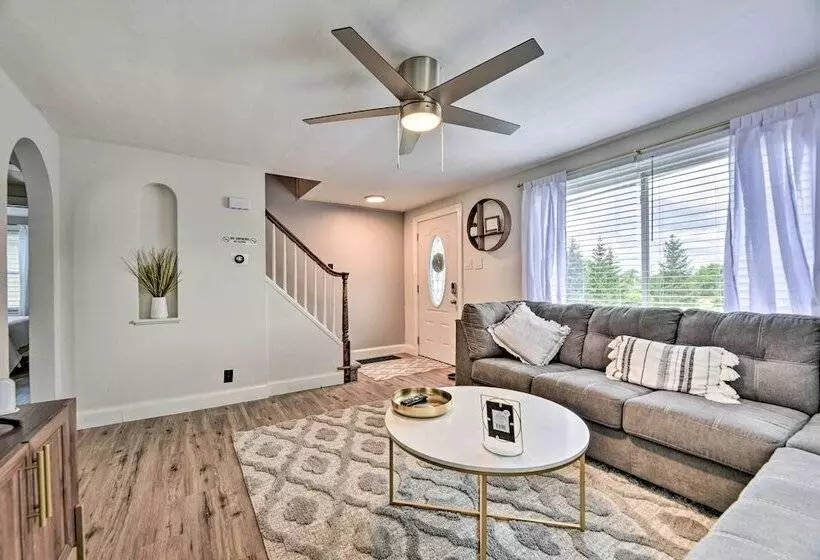 Orchard Park Home < 2 Mi To Highmark Stadium!