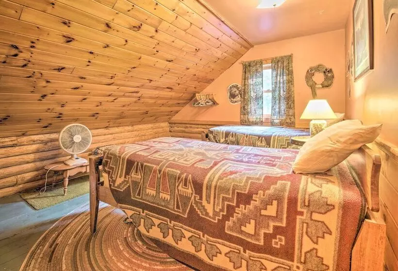 Handcrafted Log Cabin In Candor: Group Getaway!