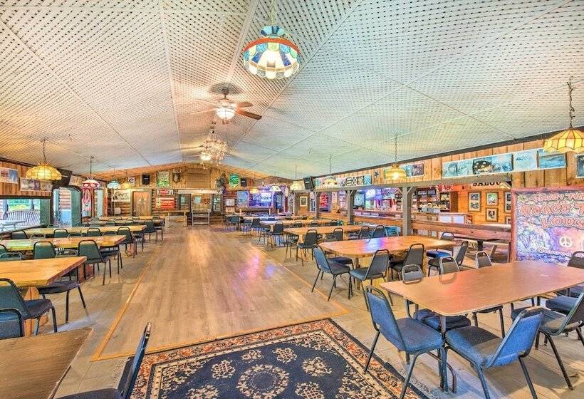 Handcrafted Log Cabin In Candor: Group Getaway!