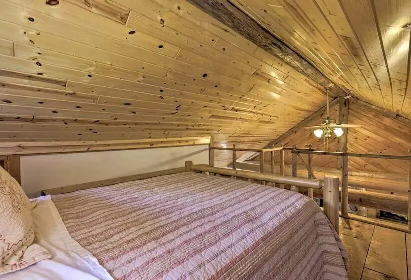 Dog Friendly Park Falls Cottage W/ 5 Acres & Lake