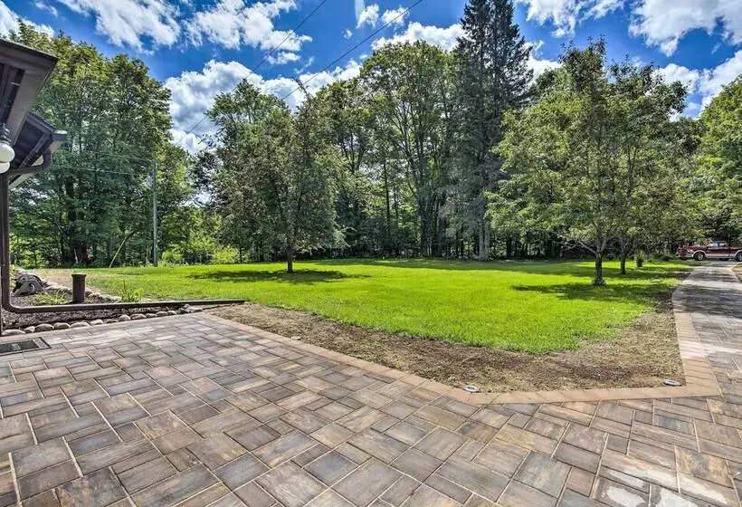 Dog Friendly Park Falls Cottage W/ 5 Acres & Lake