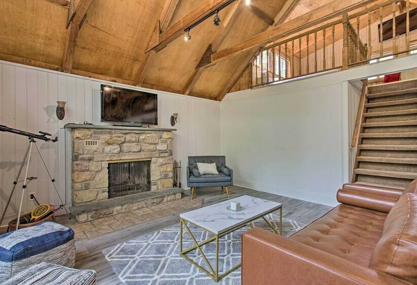 Pocono Paradise W/ Game Room: Walk To Locust Lake!