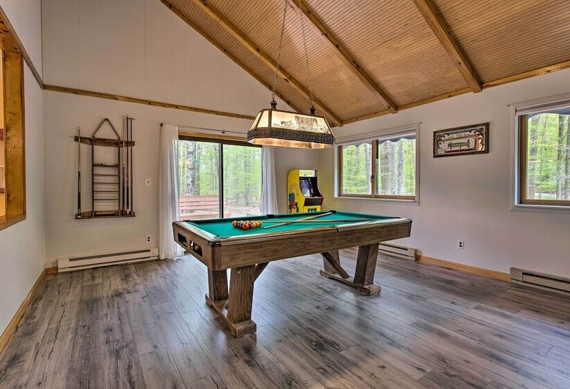 Pocono Paradise W/ Game Room: Walk To Locust Lake!