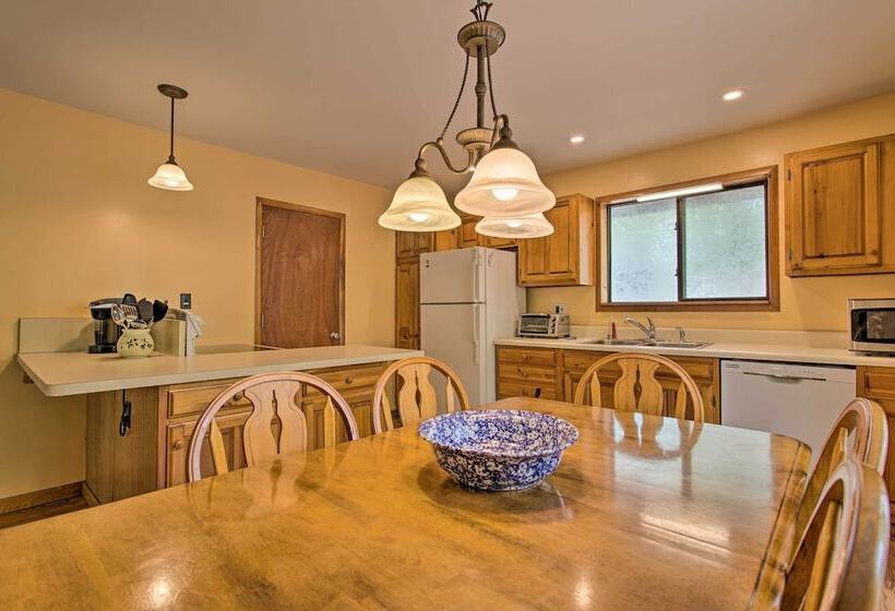 Pocono Paradise W/ Game Room: Walk To Locust Lake!