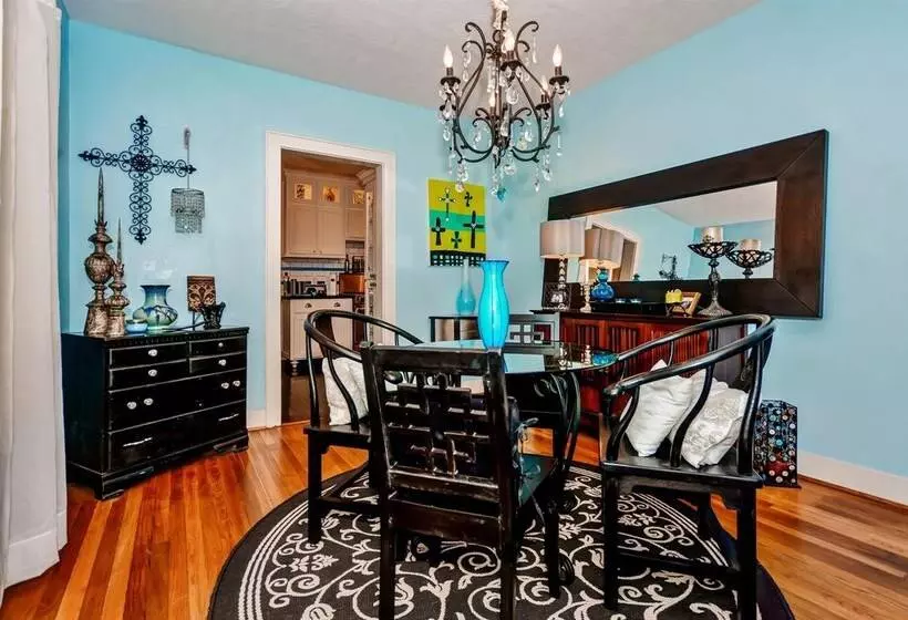 Pet Friendly Galveston Bungalow, 1/2 Mi To Beach!
