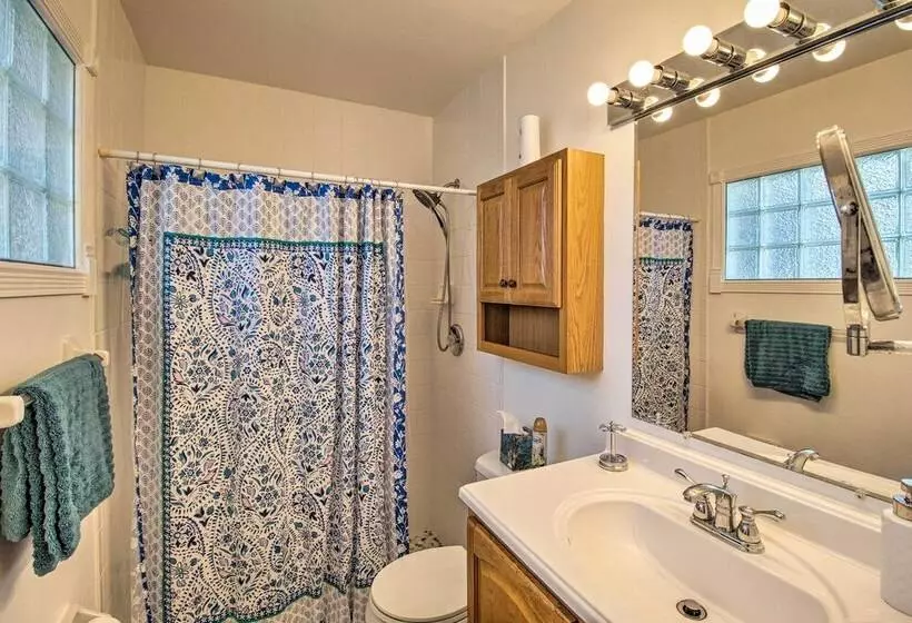 Pet Friendly Sebastian Home On Lake; Golf Nearby