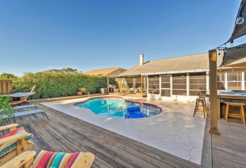 Bradenton Retreat W/ Backyard Oasis: Near Beach!