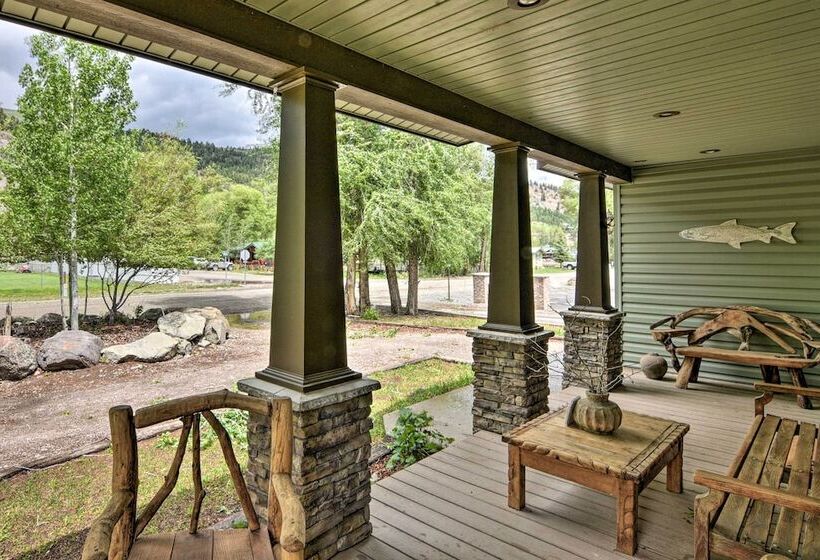 Riverfront Lake City Home W/ Fire Pit, Deck & Bbq!