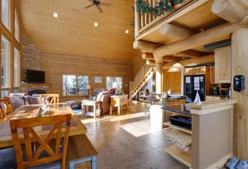 Rustic Cabin W/ Hot Tub & Deck In Breckenridge