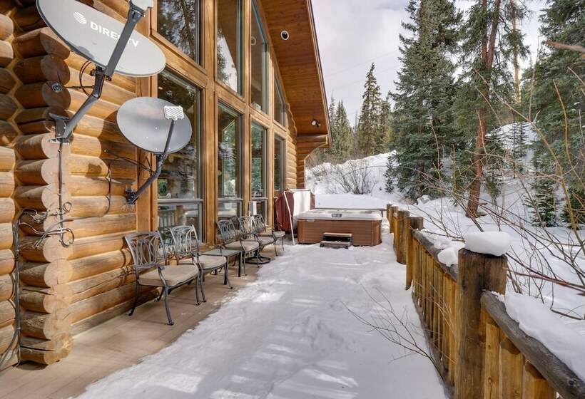 Rustic Cabin W/ Hot Tub & Deck In Breckenridge
