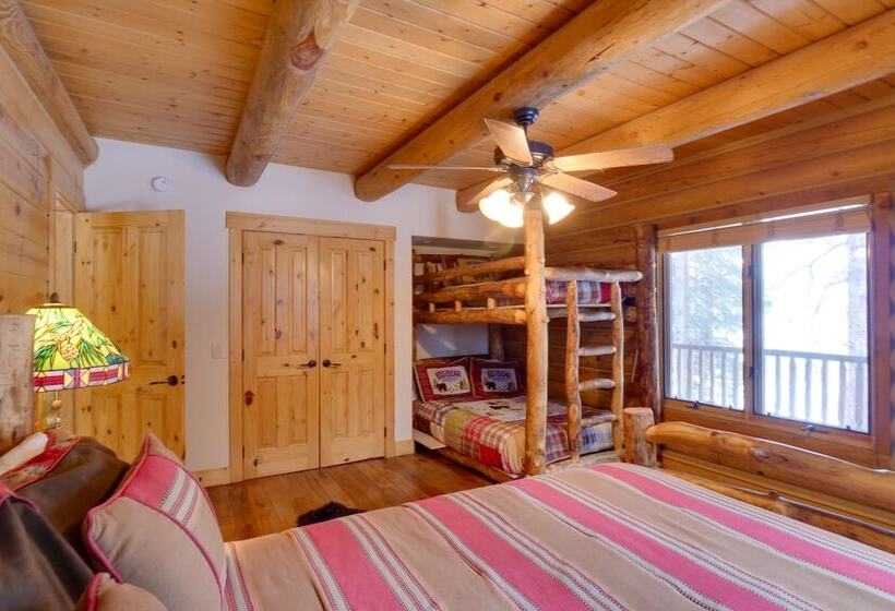 Rustic Cabin W/ Hot Tub & Deck In Breckenridge