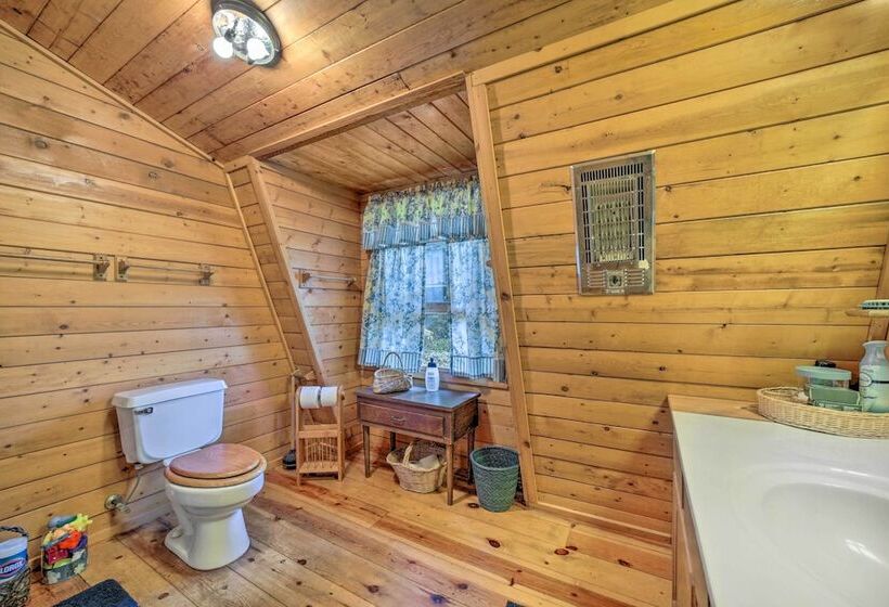 Scenic Creekside Cabin W/ Wraparound Porch!