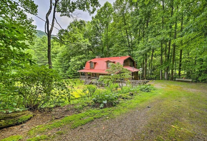 Scenic Creekside Cabin W/ Wraparound Porch!