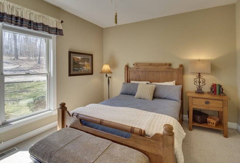 Secluded Flippin Home < 2 Mi To White River!