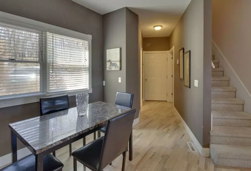 Secluded Flippin Home < 2 Mi To White River!