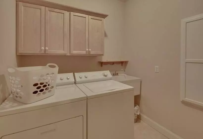 Secluded Flippin Home < 2 Mi To White River!