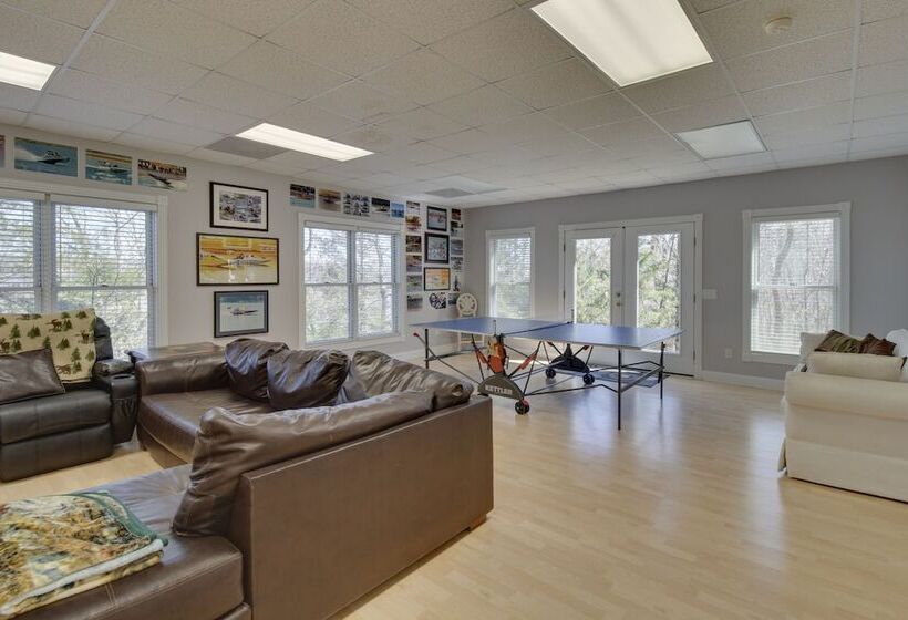 Secluded Flippin Home < 2 Mi To White River!