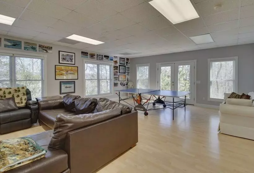 Secluded Flippin Home < 2 Mi To White River!