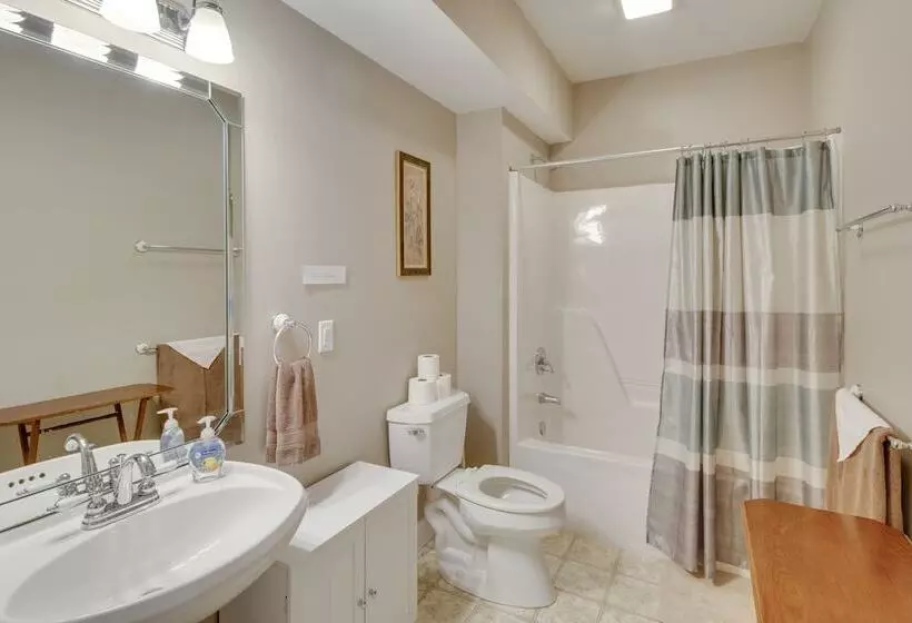 Secluded Flippin Home < 2 Mi To White River!