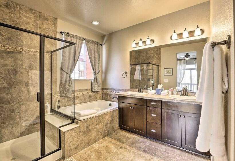 Ski In/out Granby Home W/ Gas Grill & Fire Pit!