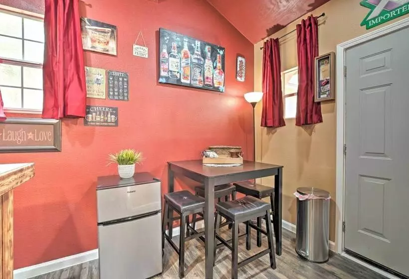 Spacious Conroe Home W/ Foosball & Pool Table!