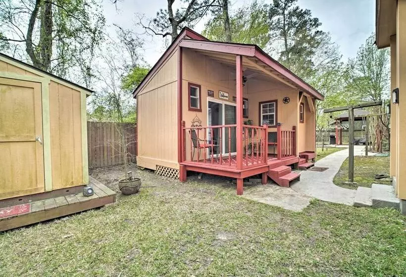 Spacious Conroe Home W/ Foosball & Pool Table!