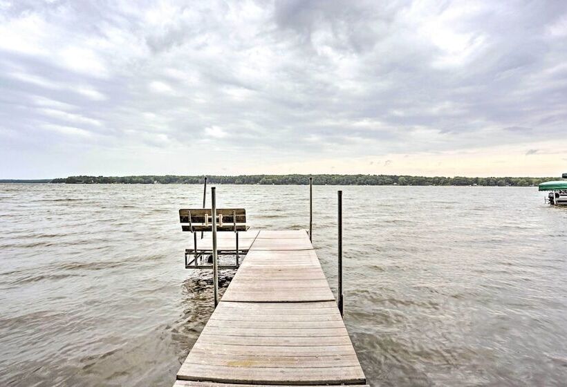 Spacious Luxury Cabin W/deck & Dock On Bone Lake