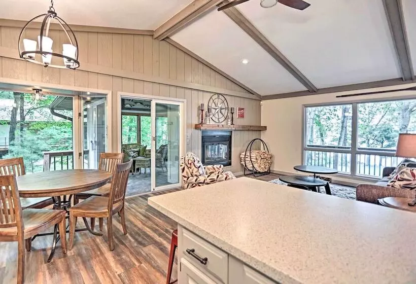 Spacious Luxury Cabin W/deck & Dock On Bone Lake