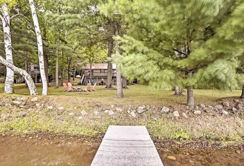 Spacious Luxury Cabin W/deck & Dock On Bone Lake