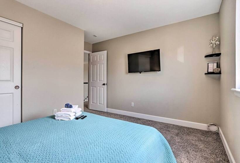 Easy Access To Dtwn Denver: Spacious Thornton Home