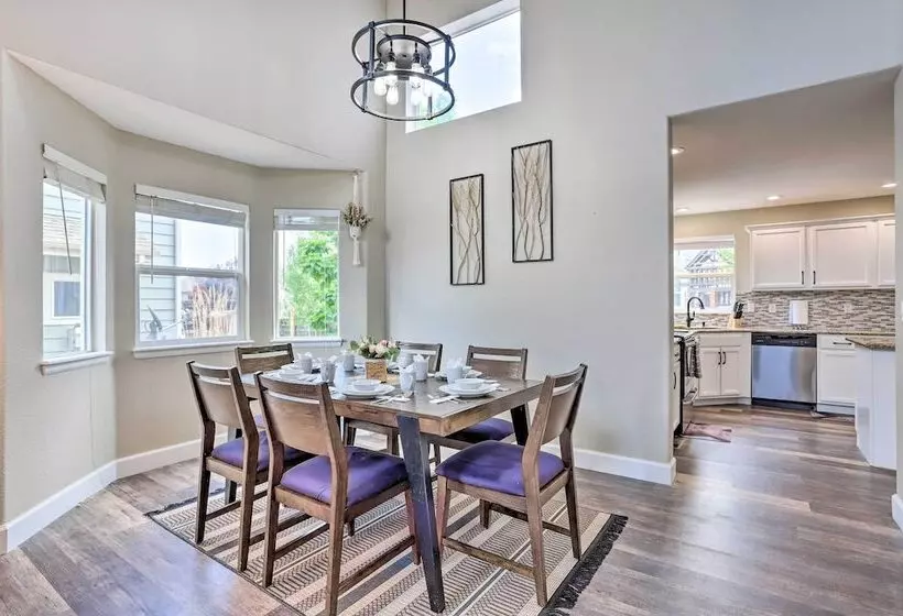 Easy Access To Dtwn Denver: Spacious Thornton Home