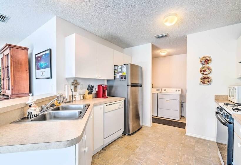 Sunny Home In The Villages W/ Lanai & Pool Access!