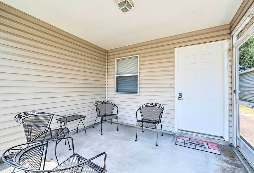 Sunny Home In The Villages W/ Lanai & Pool Access!