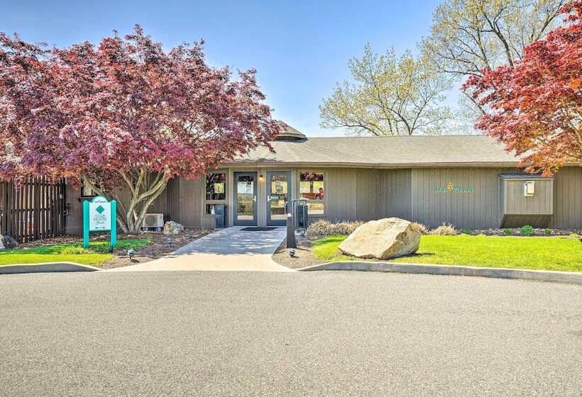 Retreat On The Woods Resort: Mtn View Golf Course!