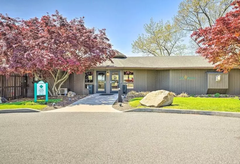 Retreat On The Woods Resort: Mtn View Golf Course!