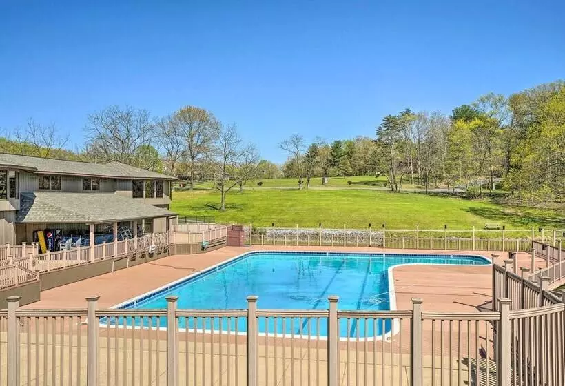 Retreat On The Woods Resort: Mtn View Golf Course!