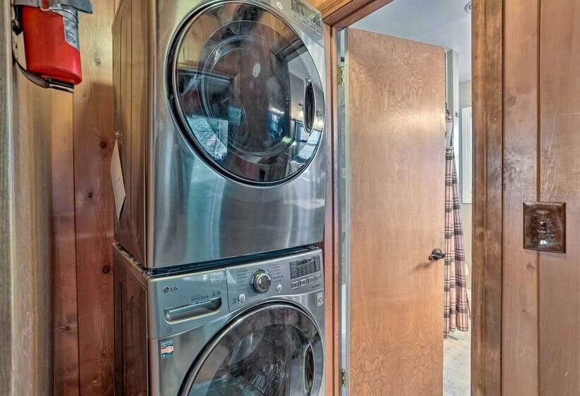 Tree Lined Lake Arrowhead Cabin, Near Trails!