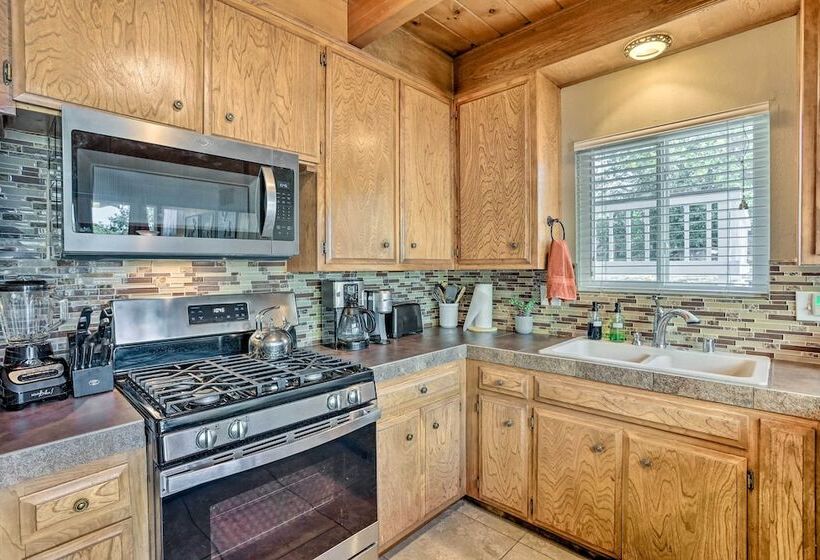 Tree Lined Lake Arrowhead Cabin, Near Trails!