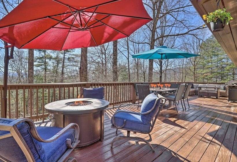 Treetop Sanctuary W/ Long Range Mountain View