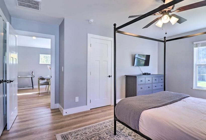 Chic Spacious Avl Oasis W/ Hot Tub & Fire Pit