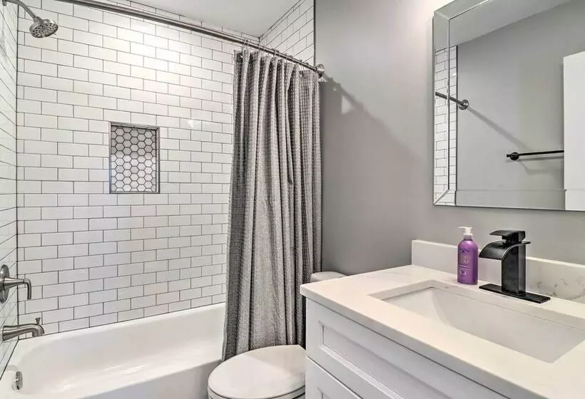 Chic Spacious Avl Oasis W/ Hot Tub & Fire Pit