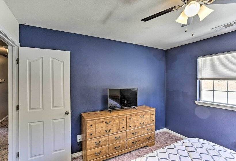 Weaverville Family Home: Mtn Views & Fire Pit