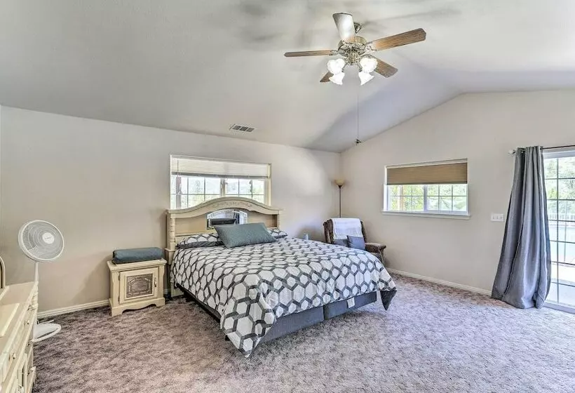 Weaverville Family Home: Mtn Views & Fire Pit