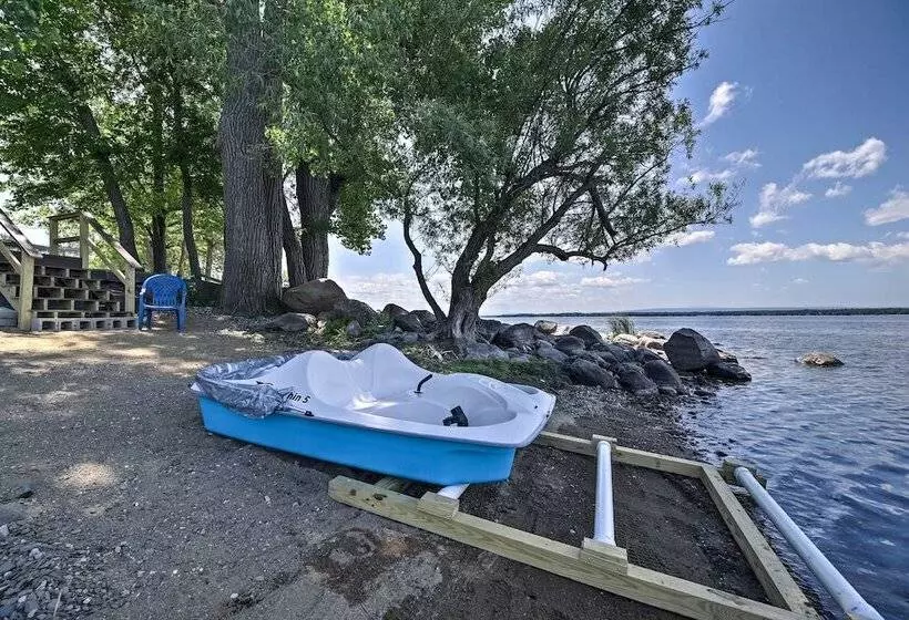 Willow Point  ~ Lake Champlain House W/ 2 Kayaks!
