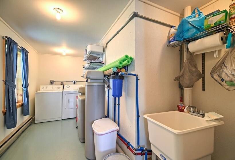 Willow Point  ~ Lake Champlain House W/ 2 Kayaks!